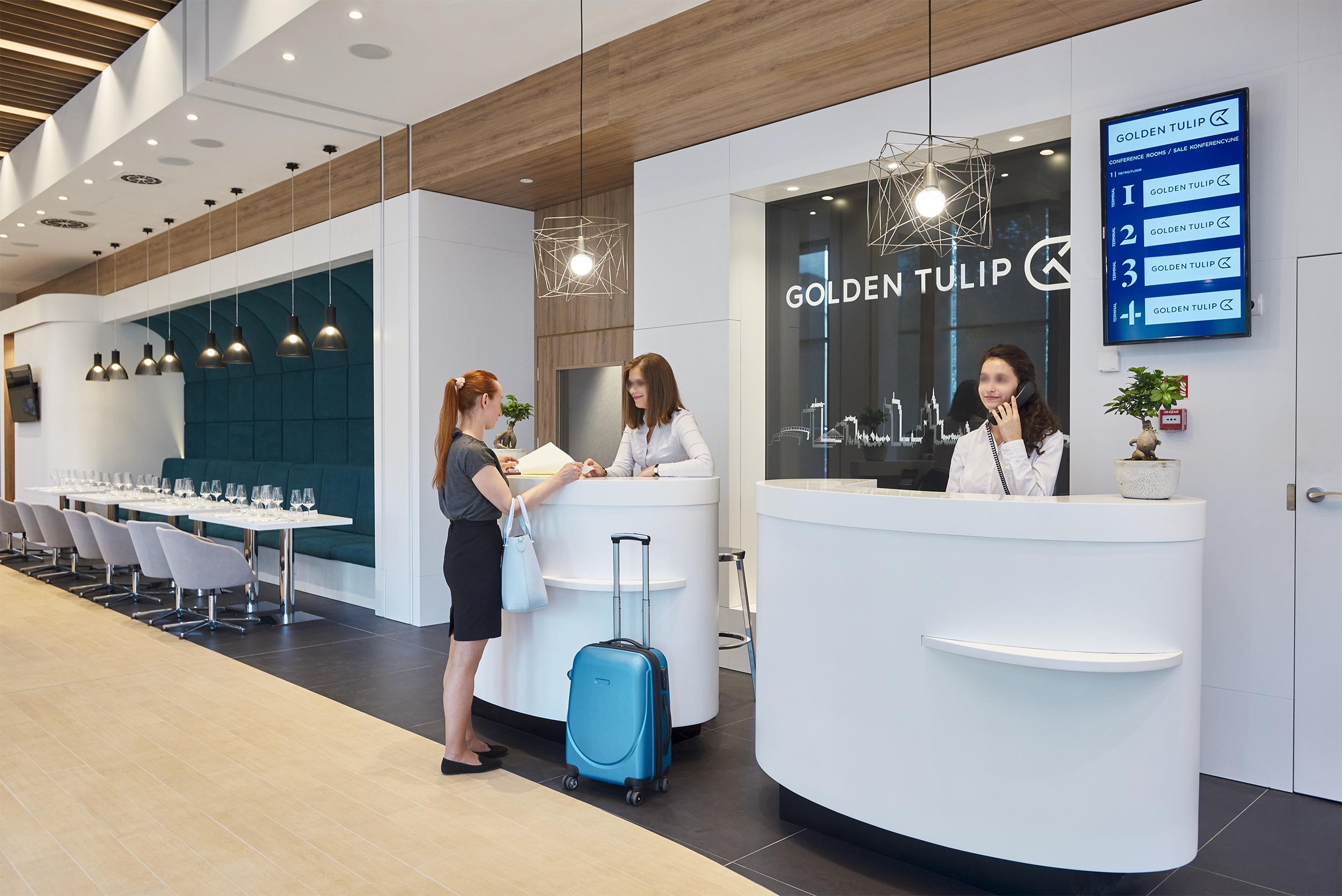Golden Tulip Warsaw Airport Hotel Buitenkant foto