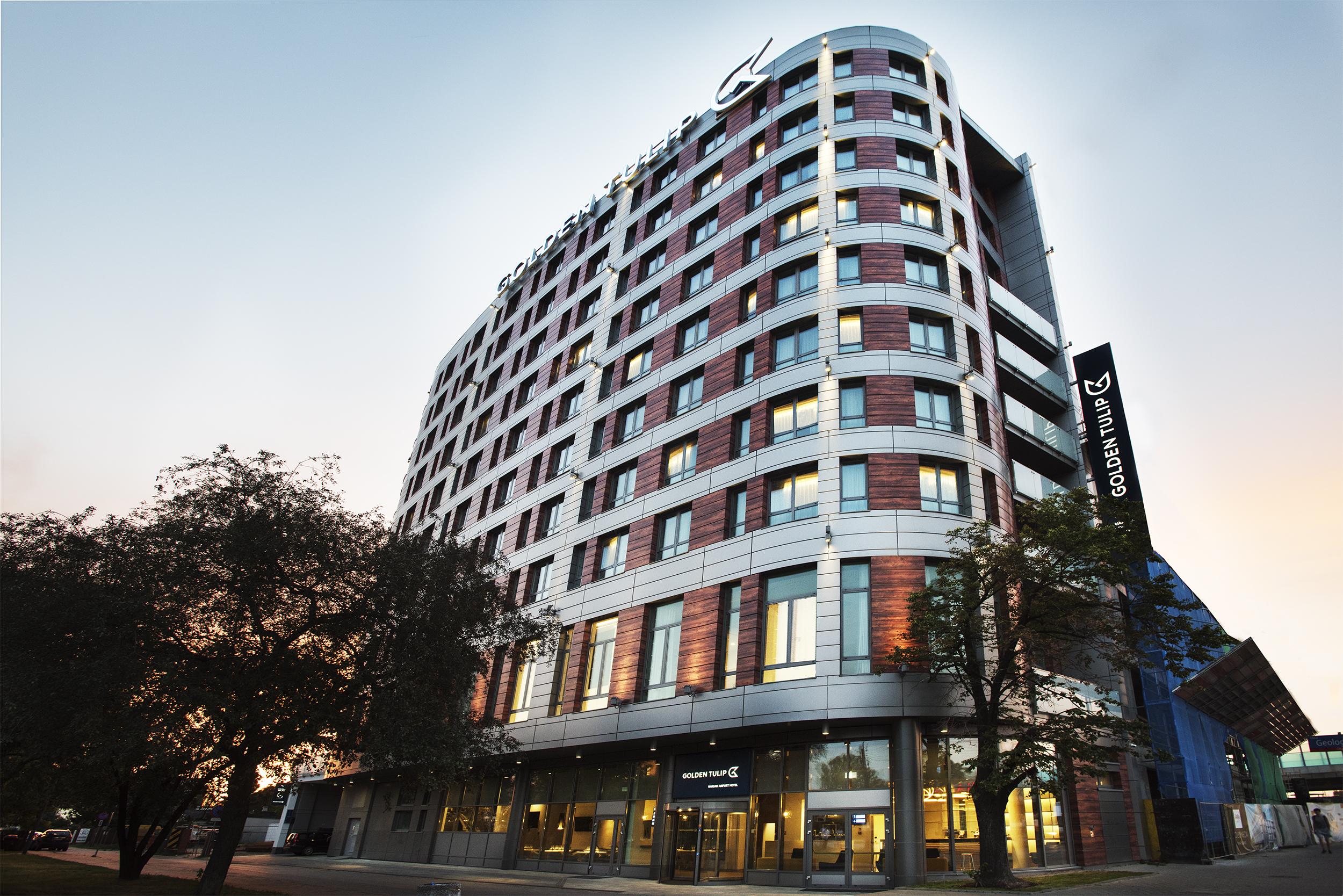 Golden Tulip Warsaw Airport Hotel Buitenkant foto