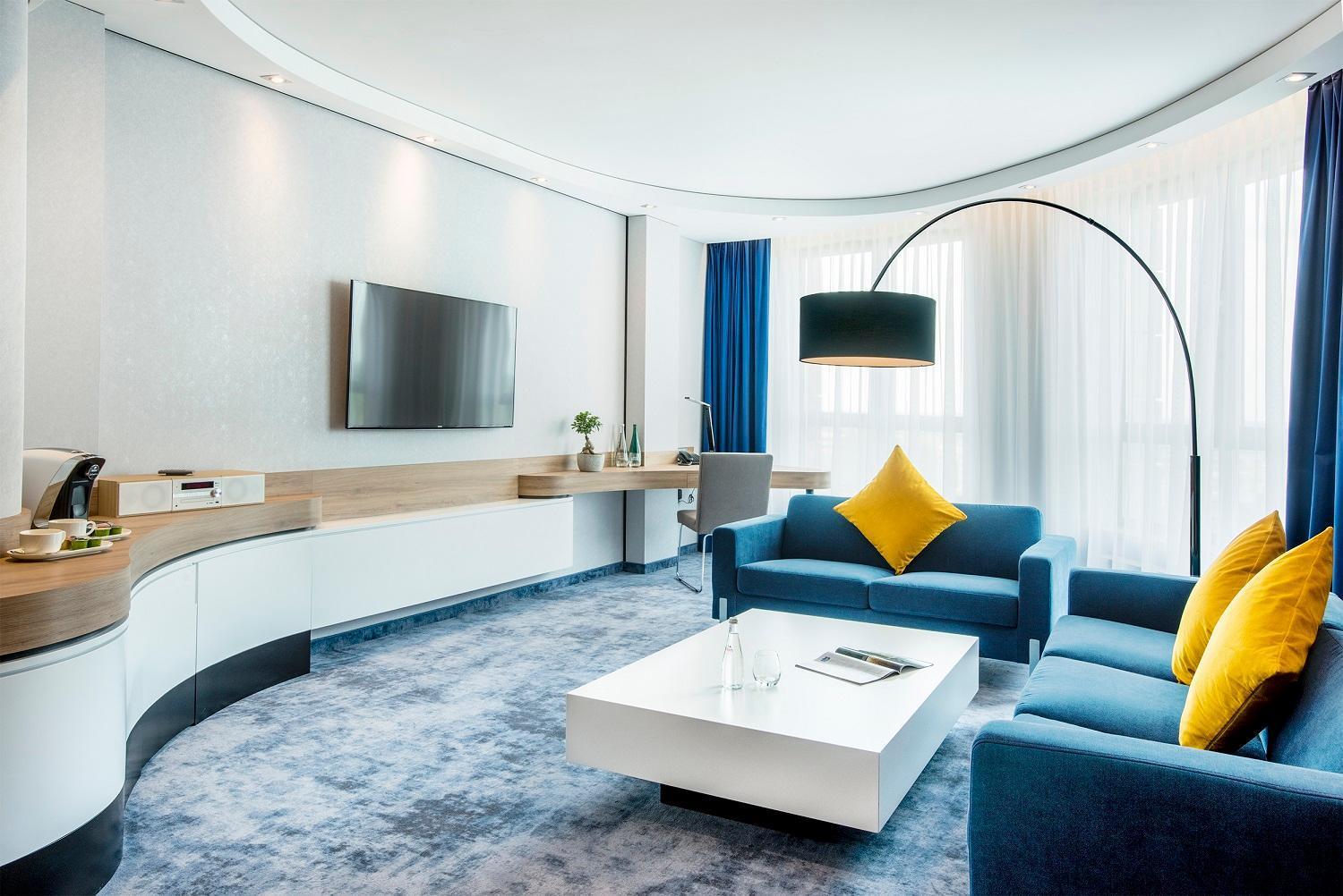 Golden Tulip Warsaw Airport Hotel Buitenkant foto